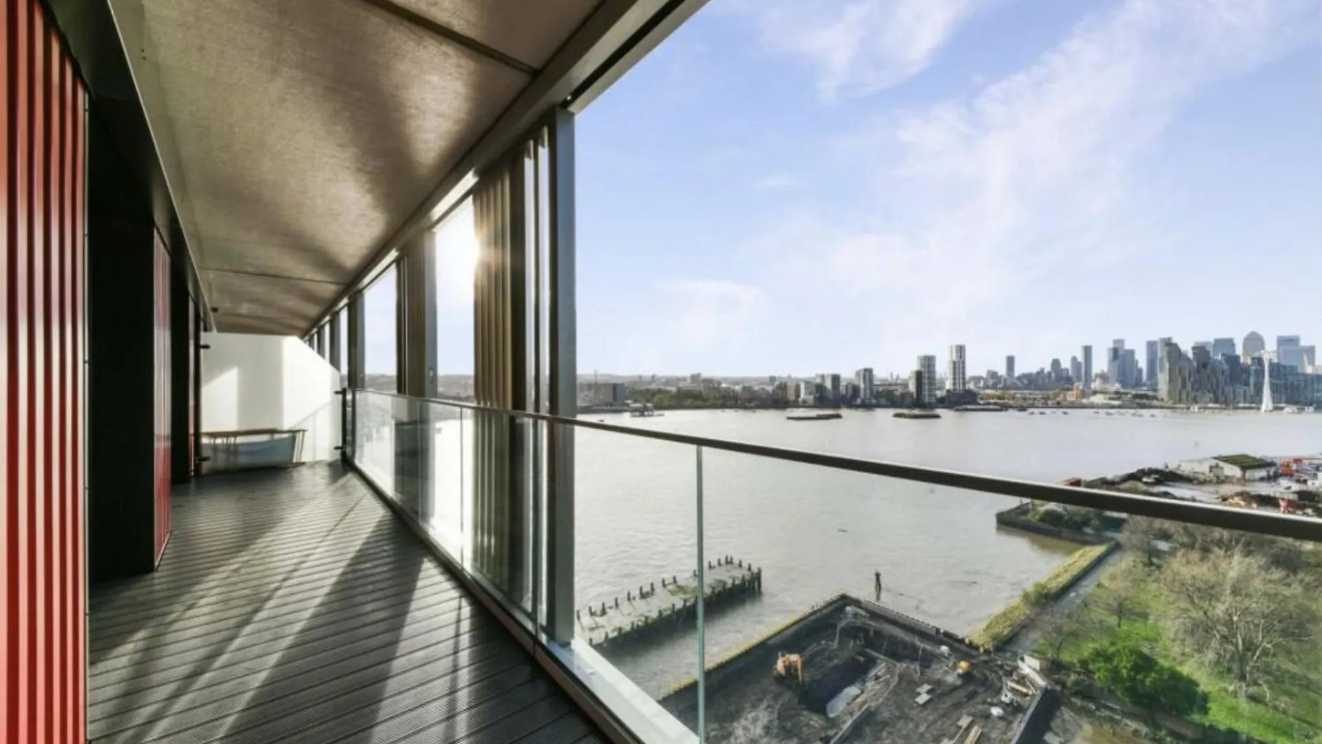 Modern Apartment In London